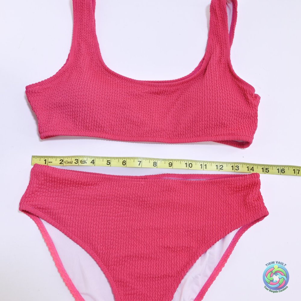 🌹 Trend-Setter Alert! - Chic Rose Red Bikini Set L - Own the Beach! 🌴 - Picture 6 of 9